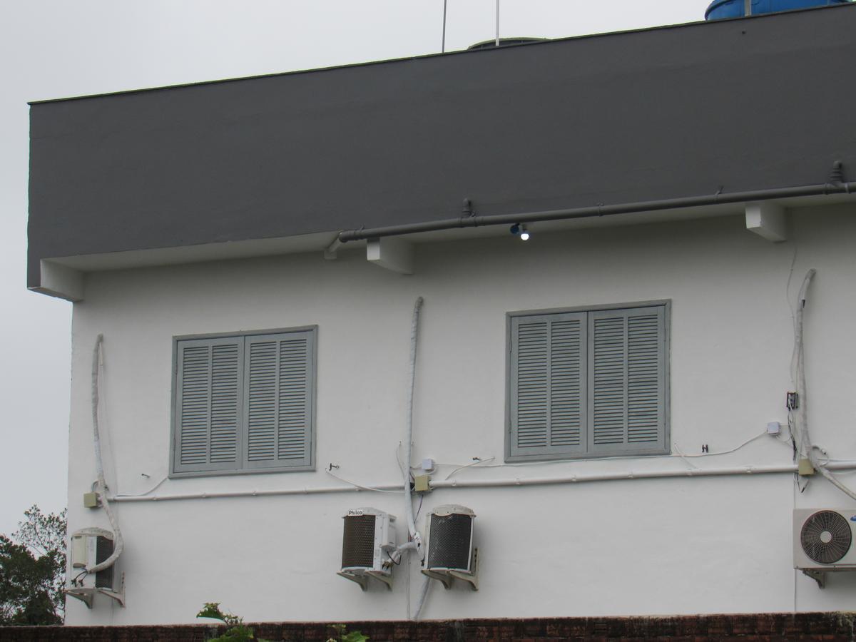 Hotel Pousada Girassol Matinhos Exteriör bild